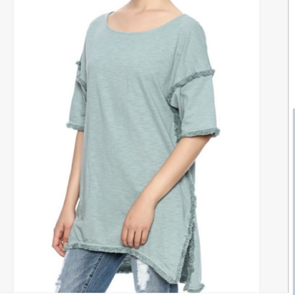 Umgee Lagoon Tunic Top Frayed Raw Hem Short Sleeve Womens M Boho Boxy Tee